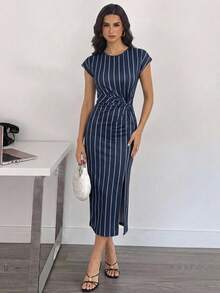 SHEIN Tall Vestido casual y minimalista de estilo náutico en azul marino con estampado de rayas blancas de cuerda de cáñamo. - Azul Marino - Ver 3