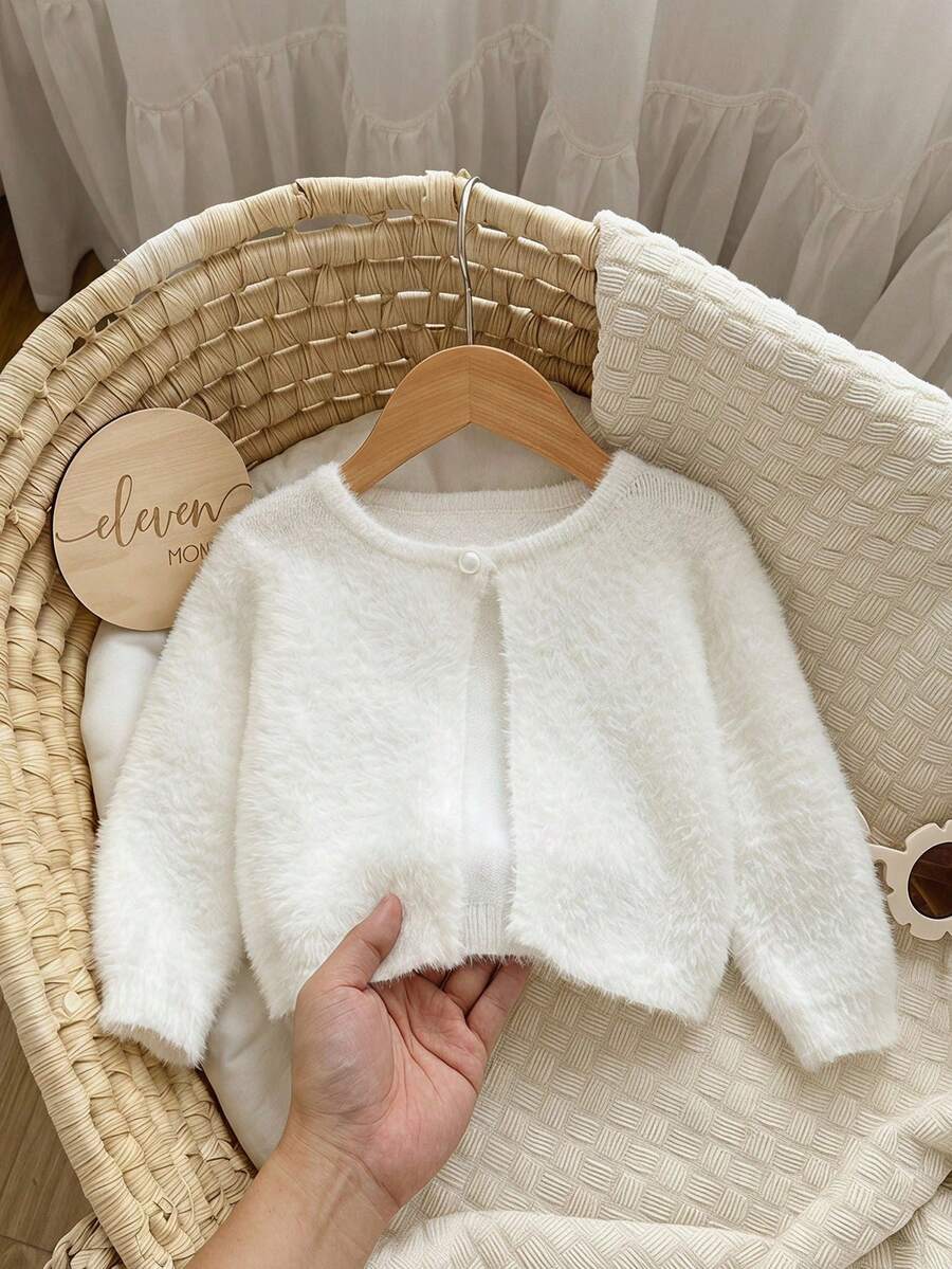 SHEIN 女嬰可愛秋冬百搭純色仿貂毛彈性短版開襟衫,白色,適合學校、街頭、派對等場合,可搭配洋裝、公主背心、貂毛 - 白色 - 查看 1