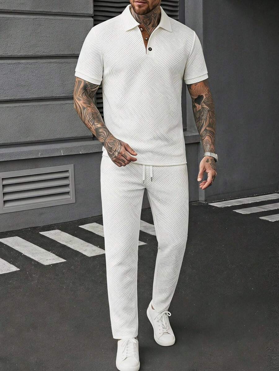 Manfinity CasualCool 男士春夏 Polo 套裝,白色紋理面料搭配對比咖啡色,成熟休閒短袖上衣與長褲 - 白色 - 查看 1