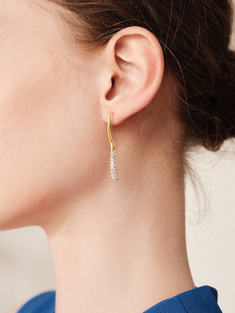 MOTF PREMIUM PRE GOLD PLATED FULL DIAMOND STUD EARRINGS - Gold - View 1