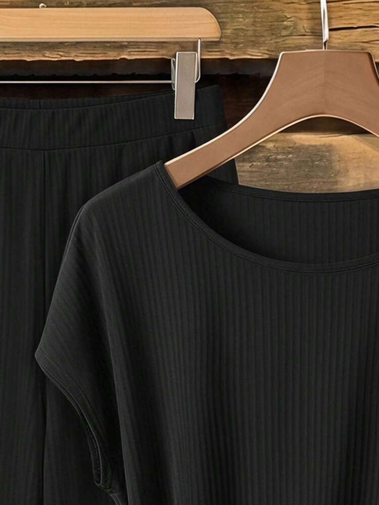 SHEIN Clasi Casual Minimalist Black Crepe Woven Textured Fabric Women's Shirt With Tie Bow And Loose Straight Leg Pants 2-Piece Set, Suitable For Spring/Summer, Versatile Style, Vacation Style - Black - View 4