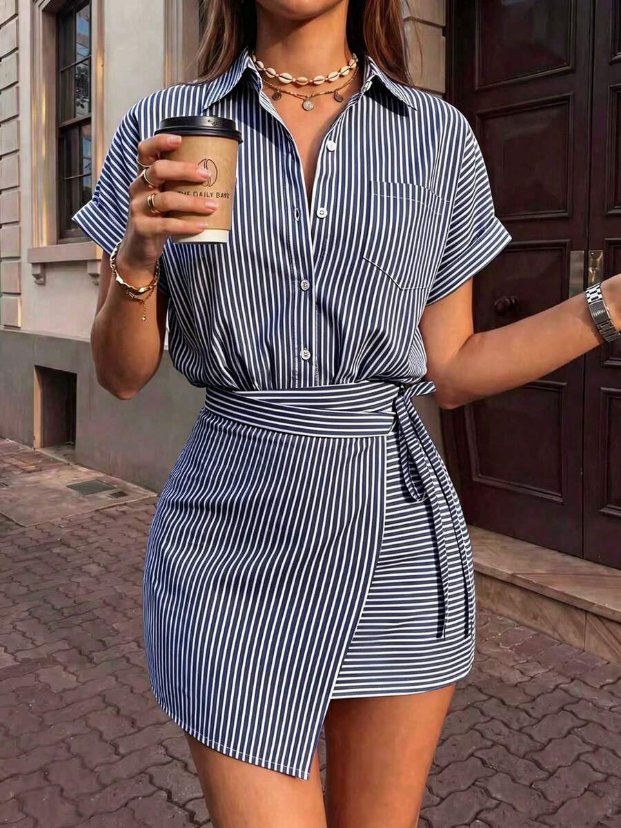 Ritzy Row Gaun Pendek Wanita Gaya Preppy Kasual Bergaris Biru & Putih dengan Tali Pengikat - Navy Blue - View 1