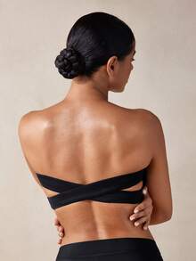 Veilyse Women's Seamless Strapless Wireless Adjustable Bra, Comfortable Daily Wear Padded Crossover Supportive Bra - Black - View 2