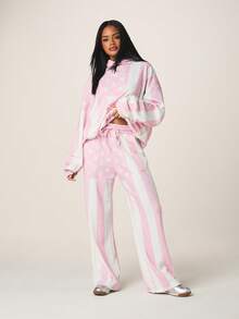 Missguided x Playboy Oversized Street Wear Y2k Hoodie With Star Print All Over Pattern Drawstring Hood And Centre Pocket Casual Comfort Wear Independence Day Travel Pink - Multicolor - View 3