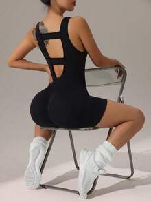 SHEIN Dewbera Solid Color Backless Sleeveless Fitted Athletic Romper - Black - View 2