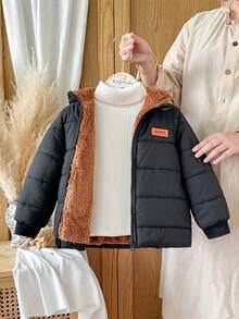SHEIN Kleine Jungen Winter Langarm Kapuzen Lässig Vielseitig Thermisch Gefüttert Gepolsterter Mantel, Perfekt für Outdoor-Reisen, Bietet Ausreichend Wärmeschutz, Modischer und Praktischer Stil, Gewährleistet Wärme und Stil bei Winterabenteuern - Schwarz - Übersicht 6