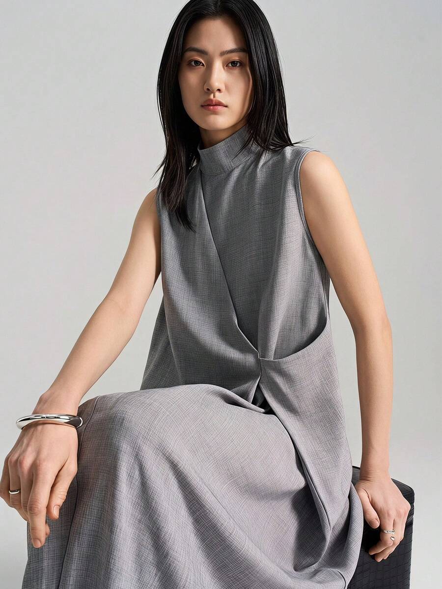 Ontre 女款海灘度假穿搭鄉村風鄉村音樂會 2026SS 春夏新款女式超長裙輕盈高級無袖灰色洋裝 裹身裙 極簡休閒日常長裙 寬鬆不對稱設計 梭織面料 熱銷純色半高領無袖綁腰裙 老錢風度假時尚百搭女式超長洋裝