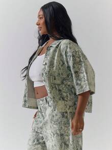 MUSERA 大尺碼女款蛇紋印花鈕扣裝飾牛仔上衣，休閒派對風 - 彩色 - 查看 4