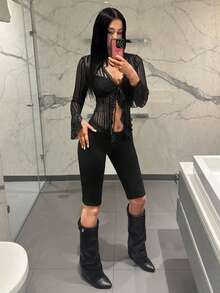 EgrlEra 女款性感極簡風辣妹細肩帶對比蕾絲飾邊V領上衣 - 黑色 - 查看 3