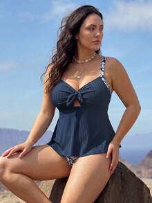Swim Lushoire 2026 Summer Plus Size Beach Vacation Two-Piece Swimsuit Set - Navy Blue - View 4