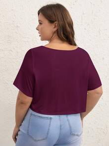 SHEIN BASICS Plus 1件純色V領短版T恤 夏季上衣 女款夏季穿搭 - 酒紅色 - 查看 2