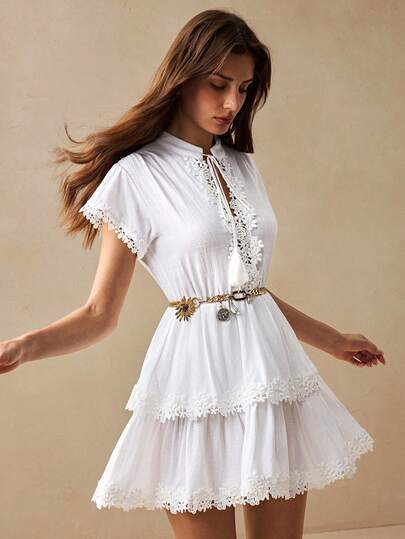 Willow Rêve Vestido mini branco para mulher com bordado, folhos e decote em V, estilo romântico de férias, Dia de São Valentim, estilo boho