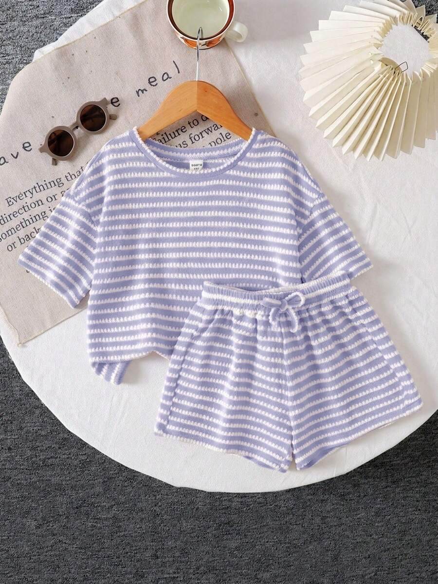 SHEIN 少女休閒極簡舒適圓領短袖條紋短褲兩件套 - 淡紫色 - 查看 1