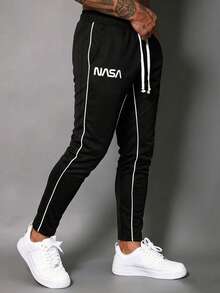 màu đen