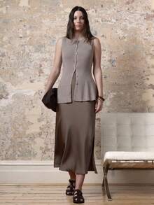 KÆRIA Hus Atasan Rajut Tanpa Lengan Peplum Orven - Kancing Depan, Kerah Bulat, Detail Belahan, Pendek, Hem Melebar, Bagian Dada Pas Badan - Lembut - Kasual, Liburan, Musim Gugur, Kantor - Unta - View 3