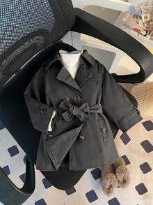 SHEIN 嬰兒男/女童深灰色中長版長袖領口風衣外套附腰帶，極簡拿破崙奢華街頭風，秋季辦公正式健身穿搭 - 黑色 - 查看 1