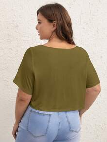 SHEIN BASICS Plus 1件純色V領短版T恤 夏季上衣 女款夏季穿搭 - 軍綠色 - 查看 2