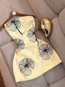 Resyla Women's Floral Print Ruched Bandeau Dress - Yellow - View 1