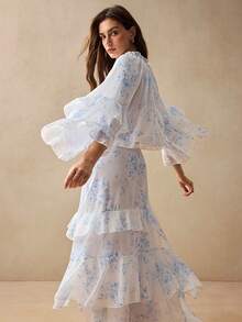 Willow Rêve 女款藍色花卉圖案荷葉邊上衣與長裙兩件套，波西米亞風，浪漫度假風，情人節 - 藍白色 - 查看 1