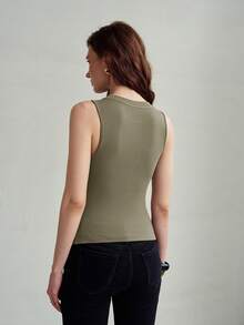 MOTF PREMIUM ROUND NECK SLIM FIT TANK TOP - Dark Green - View 4