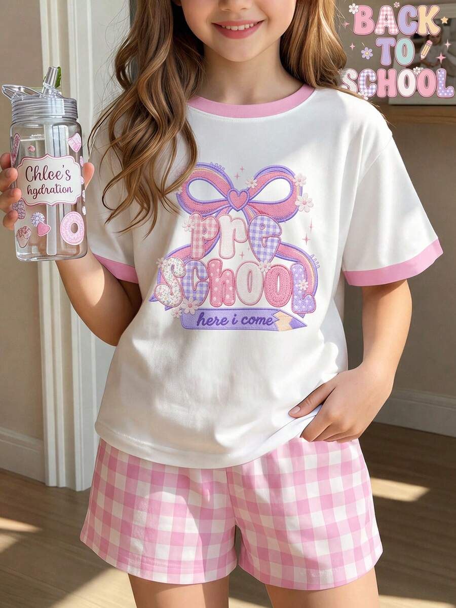 女童休閒返校季貼布繡可愛字母「Pre-School, Here I Come!」圓領短袖T恤與休閒格紋短褲兩件套,適合日常、校園、返校季穿著 - 白色 - 查看 1