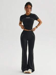 SHEIN Velisys 女款黑白配色修身短袖圓領運動T恤與喇叭褲運動套裝 - 黑色 - 查看 6