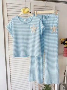SHEIN 兒童青少年女孩寬鬆休閒極簡舒適圓領短袖海星裝飾條紋T恤與長褲2件套 - 藍色 - 查看 6