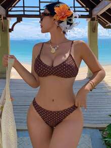 Livesso Set Pakaian Renang Seksi Wanita: Tank Top Motif Polkadot dan Bawahan Bikini Segitiga untuk Liburan Pantai - Coklat - View 3