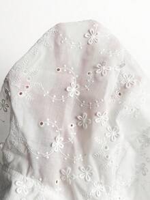 EastFlair 女款鏤空刺繡交叉結短袖上衣 - 白色 - 查看 8