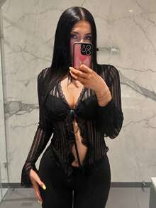 EgrlEra 女款性感極簡風辣妹細肩帶對比蕾絲飾邊V領上衣 - 黑色 - 查看 6