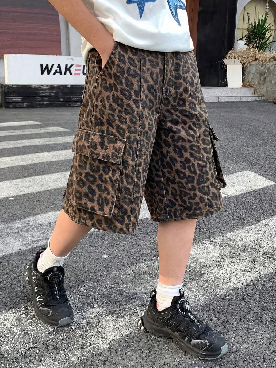 SHEIN Little Byeori 兒童青少年男孩豹紋休閒百搭日常穿著工裝牛仔短褲,附口袋 - 彩色 - 查看 1