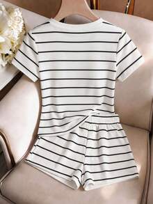 Resyla Setelan 2 Potong Kaos dan Celana Pendek Motif Garis-garis untuk Wanita - MultiWarna - View 2
