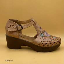 Closed Toe Huarache With Typical Genuine Leather Heel Embroidery - tan - View 2