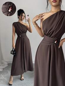 Elenzga Vestido Longo Feminino Primavera/Verão Estilo Francês Chique Luxo Elegante Minimalista Design de Alta Qualidade Casual Boêmio Férias Trabalho Confortável Cor Sólida Decote Assimétrico Costas Franzidas Cintura Elástica Ajustada A-Line Decoração com Contas Sem Mangas - Castanho - Visão 1