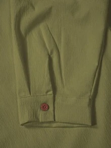 Manfinity Homme Camisa-chaqueta con capucha y cordón para hombre, de manga larga, color liso y abotonado sencillo - Verde militar - Ver 3