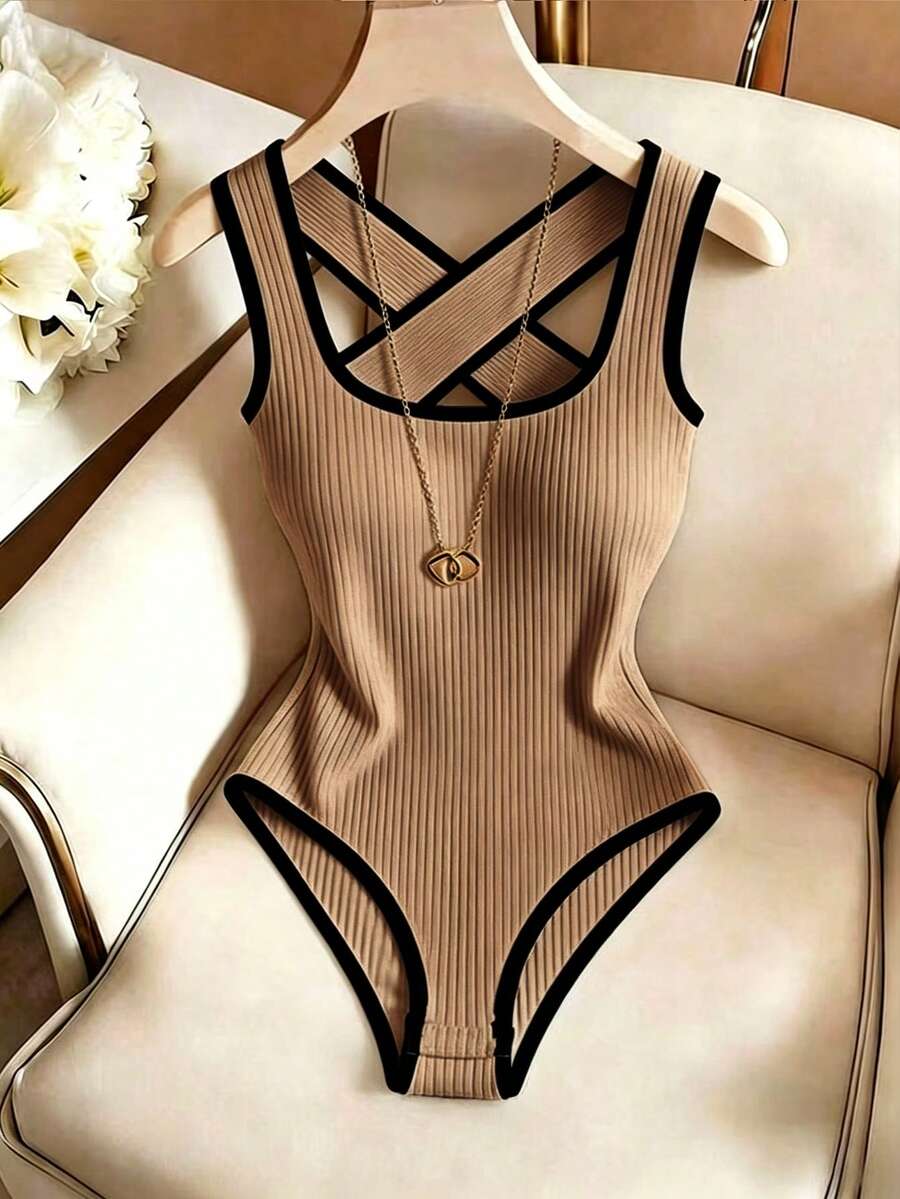 SHEIN Franclia 性感極簡風拼色拼接圓領交叉肩帶露背紋理修身浪漫度假海灘旅行女款派對連身衣 - 卡其色 - 查看 1
