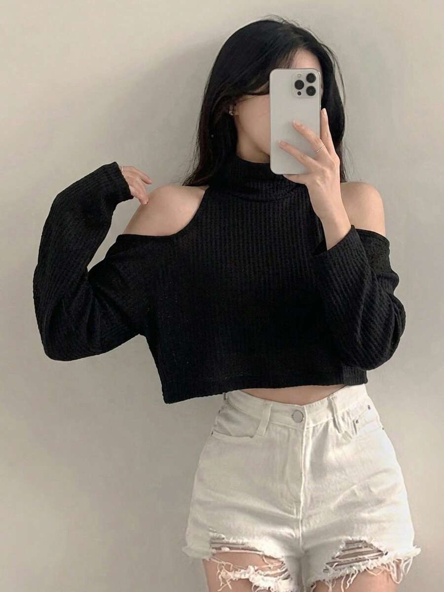 DAZY Women's Solid Color Off-Shoulder Long Sleeve Casual Cropped T-Shirt - Black - View 1