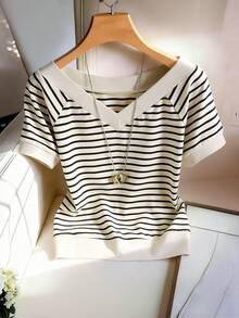 SHEIN Franclia Maglietta casual semplice a righe a maniche corte da donna - nero - View 3