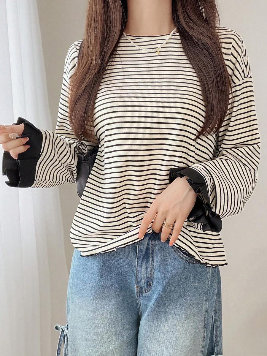 FRIFUL Women's Wavy Frill Trim Striped Loose Colorblock Short Sleeve T-Shirt Summer Top - Black and White - View 1