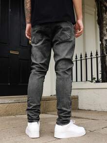 Manfinity Homme Men's Pocket Distressed Skinny Casual Versatile Jeans Ripped Grey Jeans Stretch Washed Slim Fit Thrashed Denim - Grey - View 2