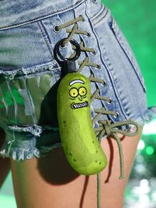 Rick and Morty X SHEIN 1 Cartoon Doll Pendant, Cute And Stylish, Can Be Hung On Bags And Keys. - Green - View 1