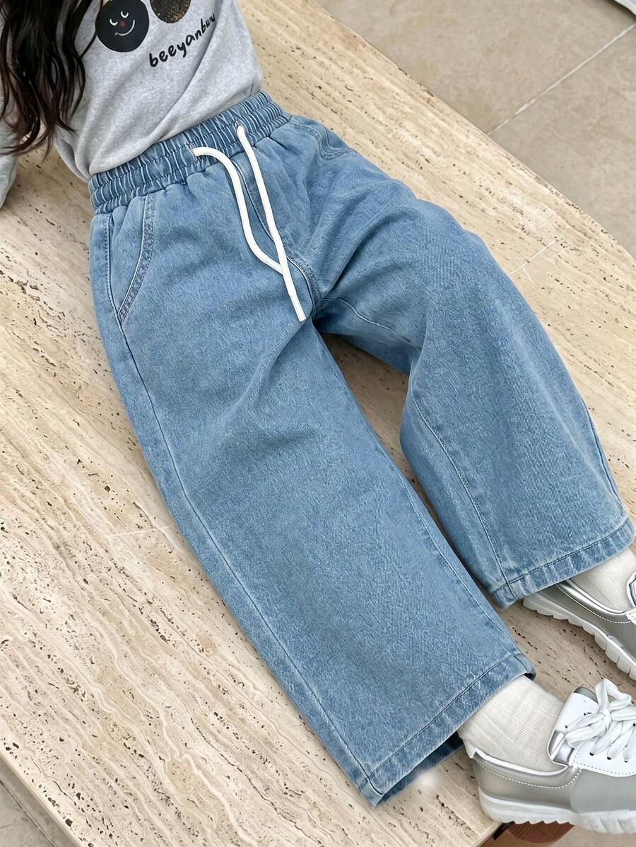 SHEIN Explorewe 女童牛仔褲，秋季新品，淺藍色，彈性腰帶抽繩設計，寬鬆版型，輕量柔軟牛仔布料製成，舒適親膚，適合四季穿著，日常穿搭、拍照、購物、旅行、度假等多用途，2026新款女童牛仔褲