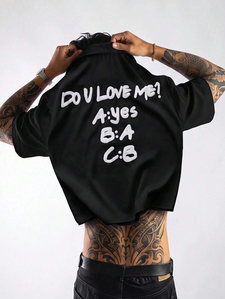 Manfinity VCAY 男士夏季休閒標語刺繡襯衫 - 黑色 - 查看 1