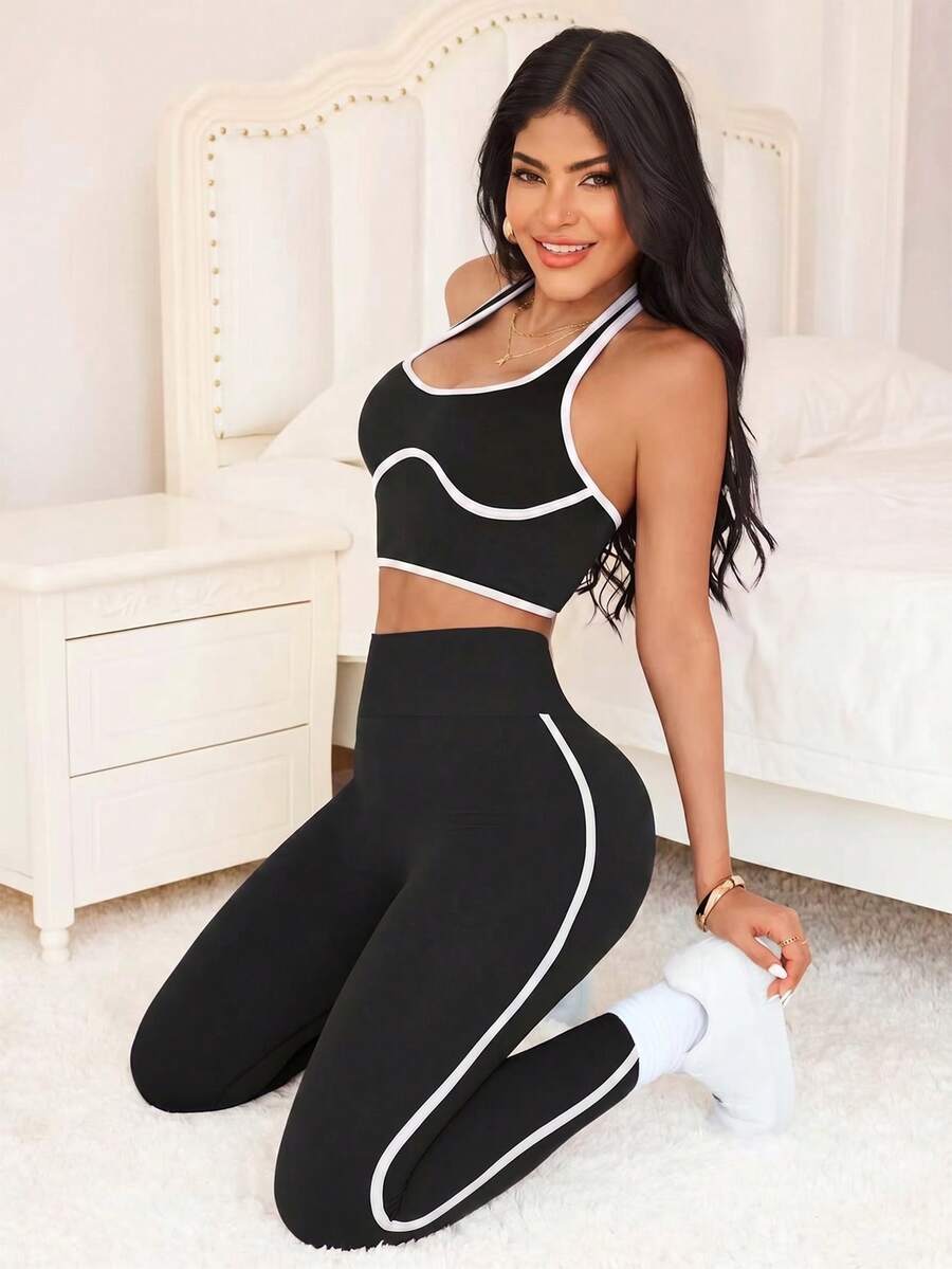 SHEIN Sports 女款拼色飾邊露背掛脖上衣與緊身褲運動套裝 - 黑與白 - 查看 1