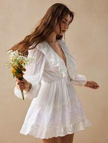 Willow Rêve 女款波希米亞風白色深V領荷葉邊泡泡袖迷你洋裝，度假風，波西米亞風，情人節 - 白色 - 查看 1