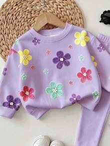 SHEIN 女嬰簡單休閒秋冬紫色花卉仿刺繡印花圓領抓絨衛衣套裝，韓風親膚柔軟小花設計搭配彈性修身內搭褲，2件套適合居家、上學、外出、聚會、日常穿著，秋冬休閒熱銷童裝 - 彩色 - 查看 4