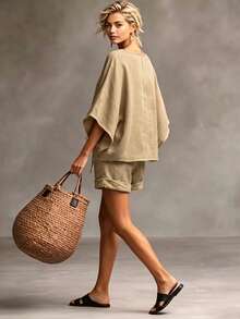 SHEIN Franclia 2件組休閒夏季套裝，圓領蕾絲飾邊寬鬆上衣與短褲套裝，卡其色上衣 + 卡其色短褲，適合通勤、度假、海灘、休閒穿著，春/夏卡其色時尚套裝，2合1時尚短褲，高腰設計修飾比例，微寬腿顯優雅顯瘦，適合通勤、日常穿著、夏季、派對、海灘、約會、畢業、商務、教師制服，休閒長褲套裝，優雅休閒長褲套裝，時尚上衣 - 棕色 - 查看 3