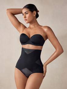Veilyse Strapless Smooth Seamless Bandeau Bra, Wire Supported Multi-Way Lift & Enhance Bra, Suitable For Party & Everyday Wear - Black - View 7