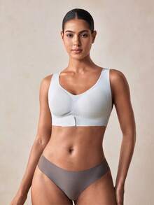 Veilyse Seamless Wireless Bra, Invisible & Non-Binding, Suitable For Daily Wear & Sleeping - Mint Green - View 7
