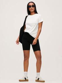 SHEIN BASICS 1件女款寬腰運動單車短褲 夏季款 - 黑色 - 查看 4